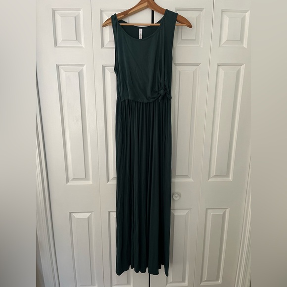 Latched Mama Dresses & Skirts - Latched Mama Maxi Nursing/Maternity Dress - Medium